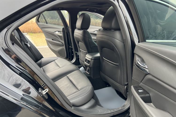 Used Cadillac CT4 2022 28T Luxury Edition Interior 6