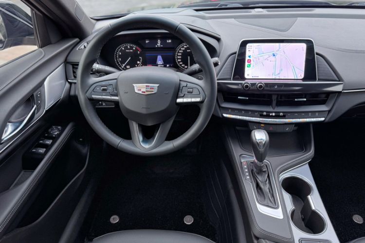 Used Cadillac CT4 2022 28T Luxury Edition Interior 6