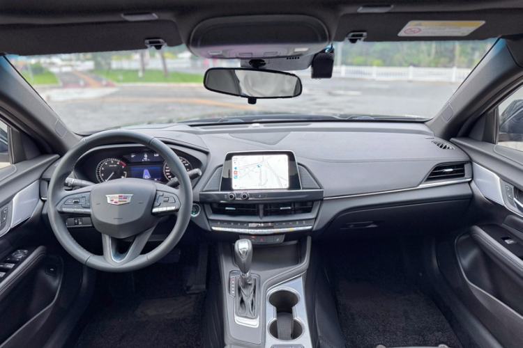 Used Cadillac CT4 2022 28T Luxury Edition Interior 7