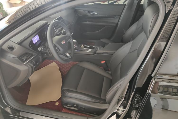 Used Cadillac CT4 2022 28T Fashion Edition Left Front Seat