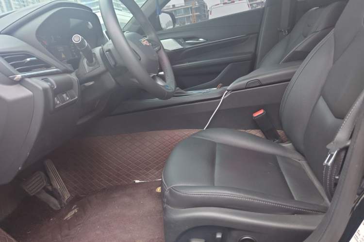 Used Cadillac CT4 2022 28T Luxury Edition Left Front Seat
