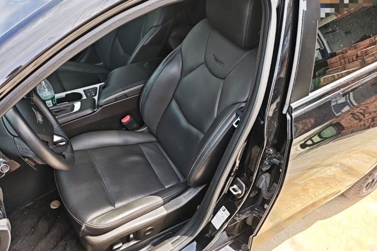 Used Cadillac CT4 2022 28T Luxury Edition Left Front Seat