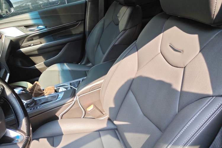 Used Cadillac CT4 2022 28T Luxury Edition Left Front Seat