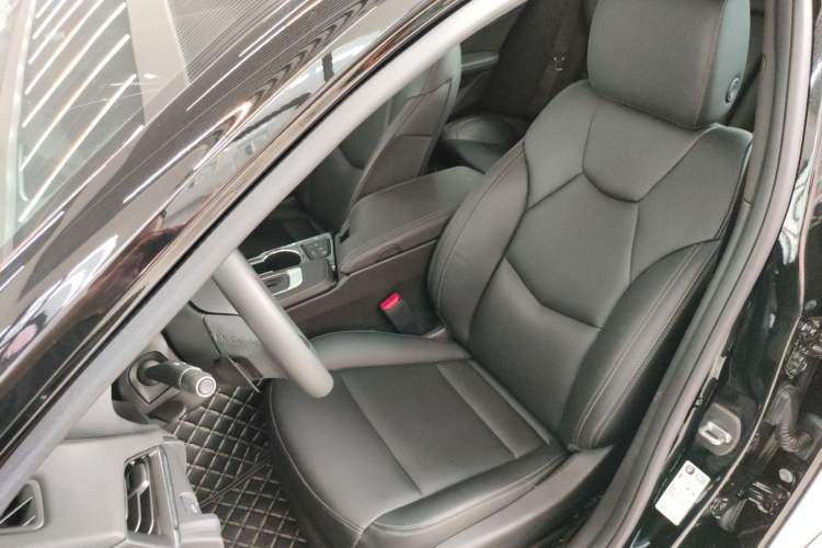 Used Cadillac CT4 2022 28T Fashion Edition Left Front Seat