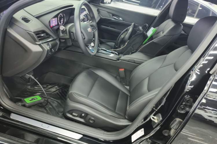 Used Cadillac CT4 2022 28T Fashion Edition Left Front Seat