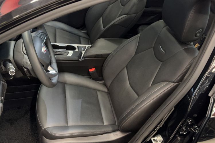 Used Cadillac CT4 2022 28T Luxury Edition Left Front Seat