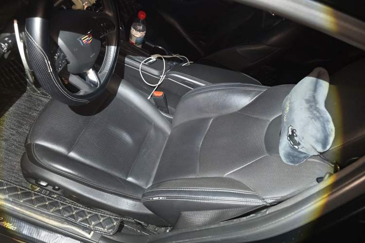 Used Cadillac CT4 2022 28T Luxury Edition Left Front Seat