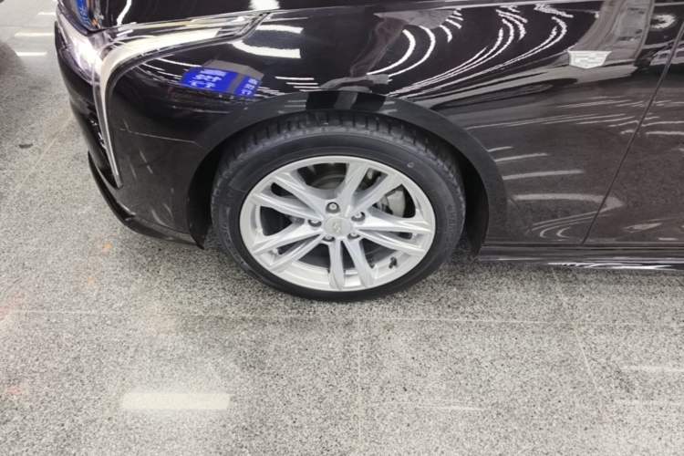 Used Cadillac CT4 2022 28T Fashion Edition Left Front Wheel Hub
