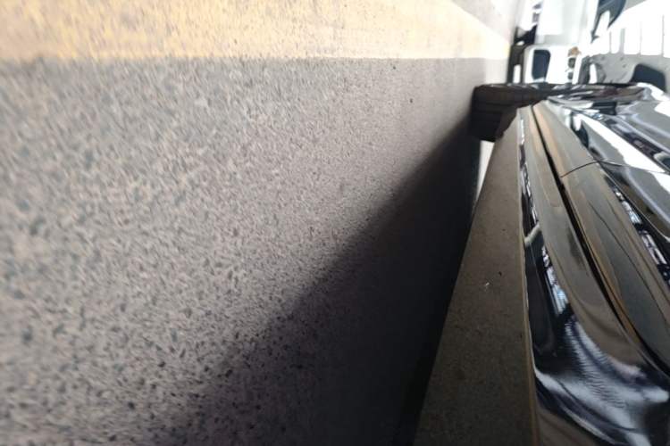 Used Cadillac CT4 2022 28T Luxury Edition Left Side Sill