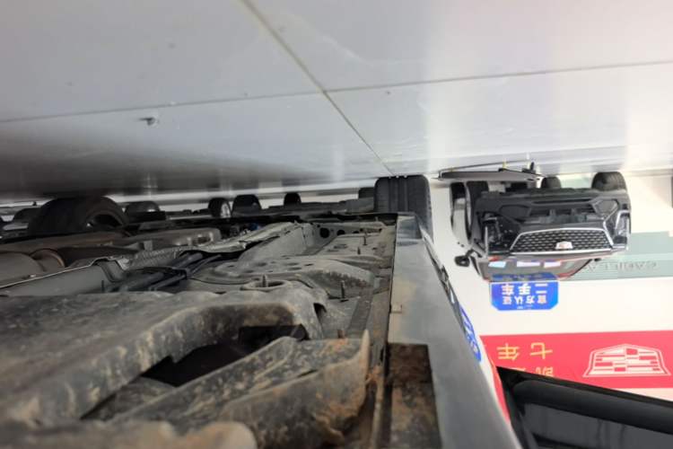 Used Cadillac CT4 2022 28T Luxury Edition Left Side Sill