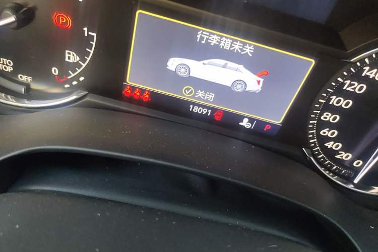 Used Cadillac CT4 2022 28T Luxury Edition Odometer Close Up