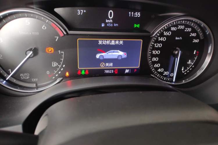 Used Cadillac CT4 2022 28T Luxury Edition Odometer Close Up