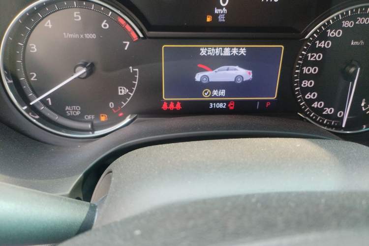 Used Cadillac CT4 2022 28T Fashion Edition Odometer Close Up