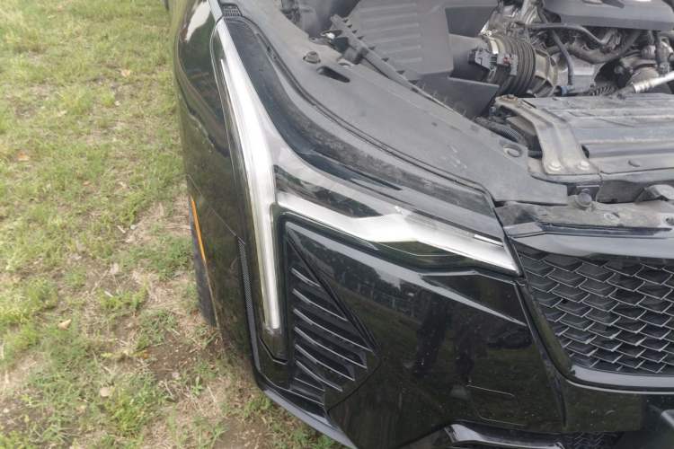 Used Cadillac CT4 2022 28T Fashion Edition Right Front Headlight