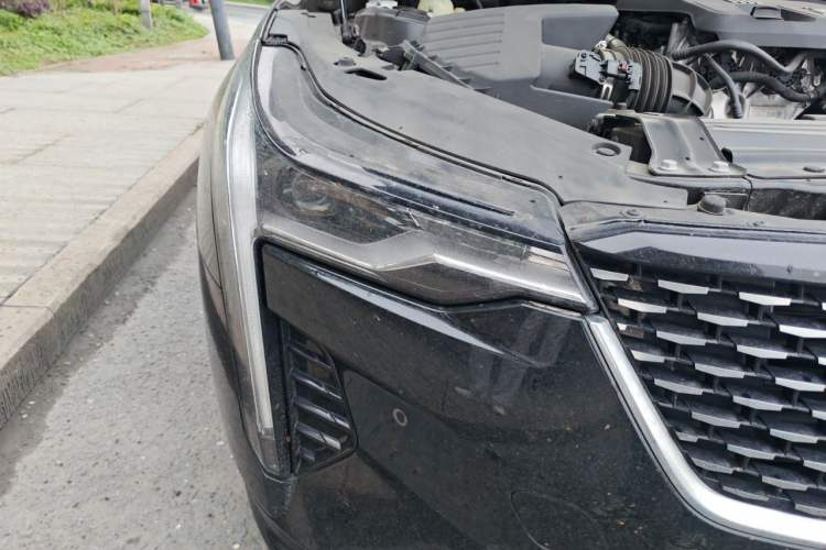 Used Cadillac CT4 2022 28T Luxury Edition Right Front Headlight