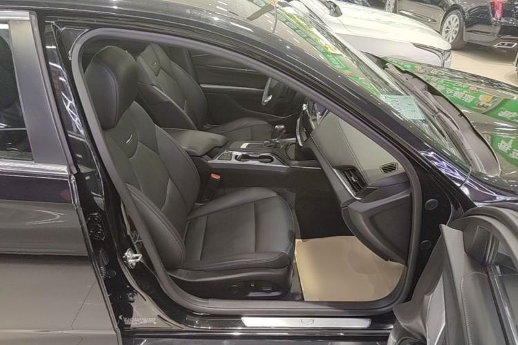 Used Cadillac CT4 2022 28T Luxury Edition Right Front Seat