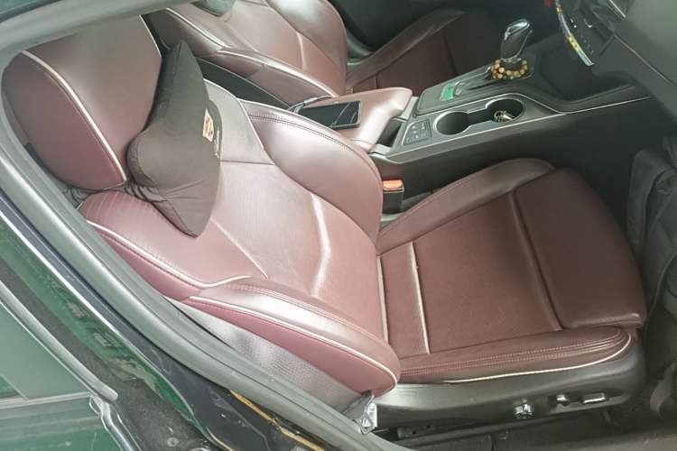 Used Cadillac CT4 2022 28T Prestige Edition Right Front Seat