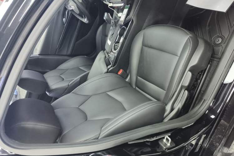 Used Cadillac CT4 2022 28T Fashion Edition Right Front Seat