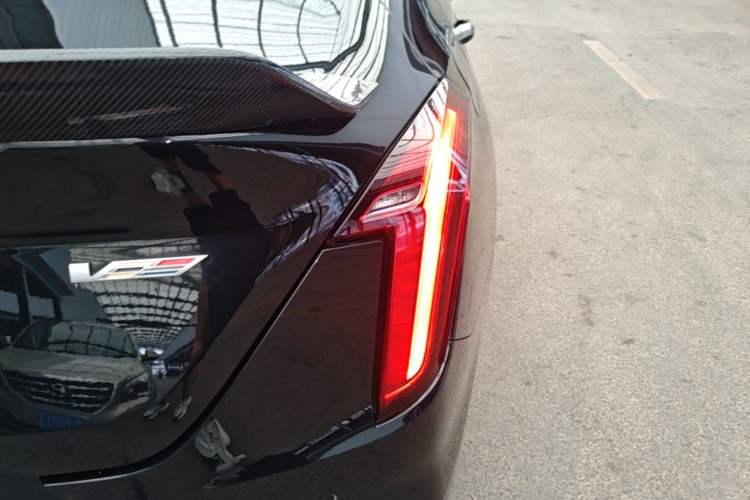 Used Cadillac CT4 2022 28T Luxury Edition Right Rear Taillight