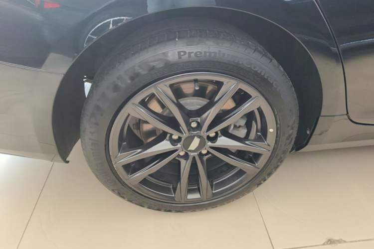 Used Cadillac CT4 2022 28T Luxury Edition Right Rear Wheel Hub