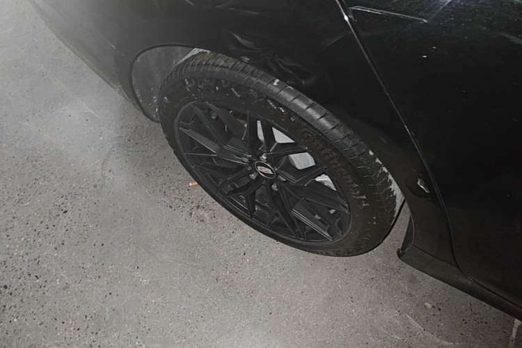 Used Cadillac CT4 2022 28T Luxury Edition Right Rear Wheel Hub