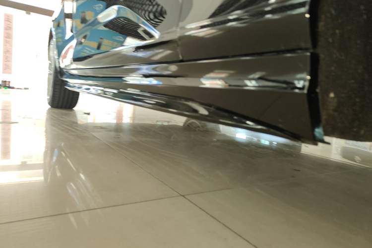 Used Cadillac CT4 2022 28T Fashion Edition Right Side Sill