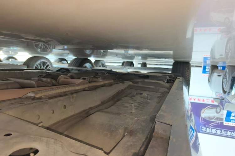 Used Cadillac CT4 2022 28T Luxury Edition Right Side Sill