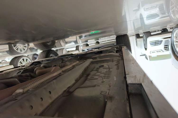 Used Cadillac CT4 2022 28T Luxury Edition Right Side Sill