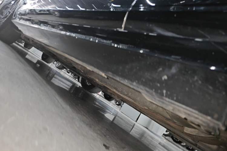 Used Cadillac CT4 2022 28T Luxury Edition Right Side Sill
