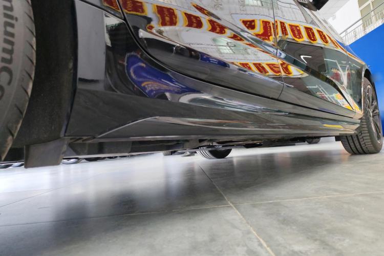 Used Cadillac CT4 2022 28T Fashion Edition Right Side Sill