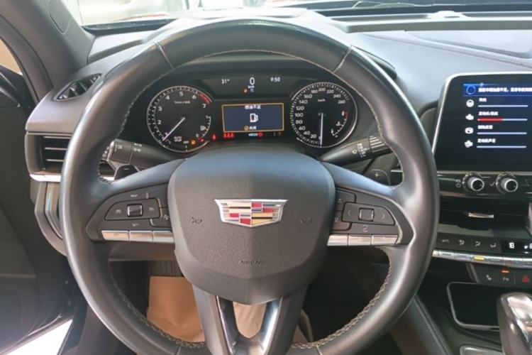 Used Cadillac CT4 2022 28T Luxury Edition Steering Wheel