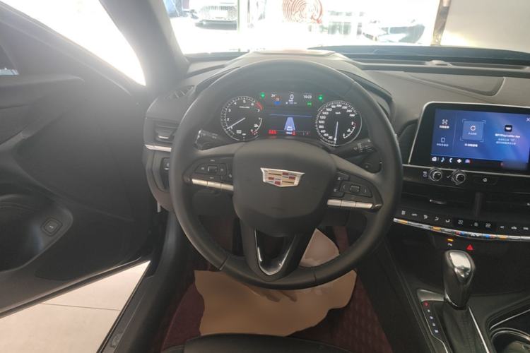 Used Cadillac CT4 2022 28T Fashion Edition Steering Wheel