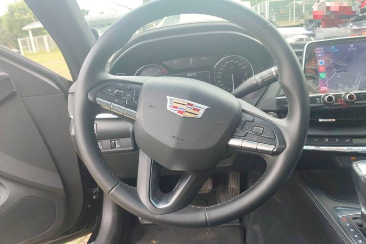 Used Cadillac CT4 2022 28T Fashion Edition Steering Wheel