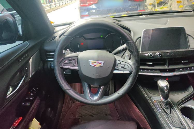 Used Cadillac CT4 2022 28T Prestige Edition Steering Wheel
