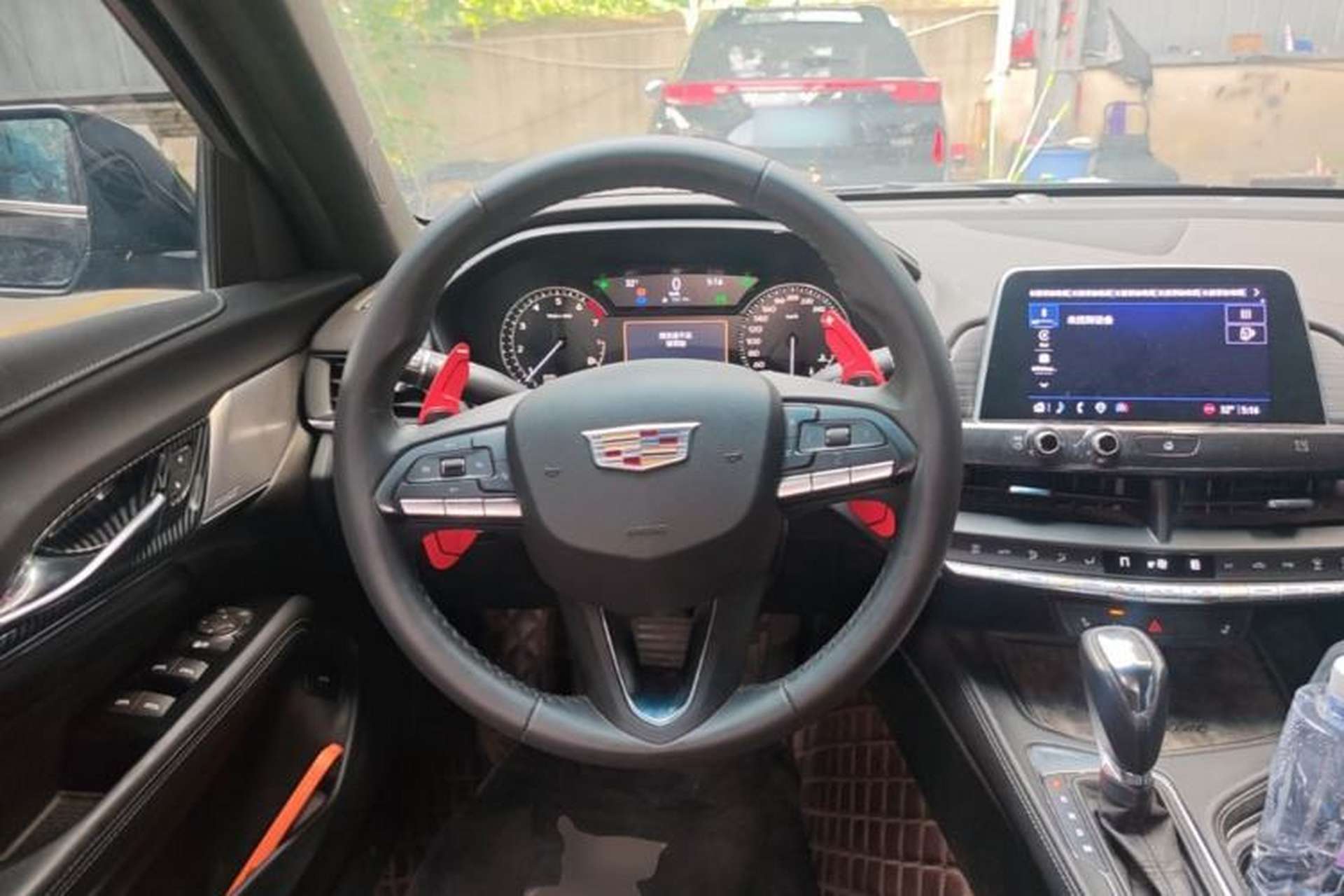 Used Cadillac CT4 2022 28T Luxury Edition Steering Wheel