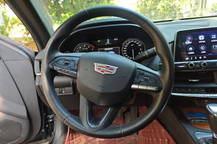 Used Cadillac CT4 2022 28T Fashion Edition Steering Wheel