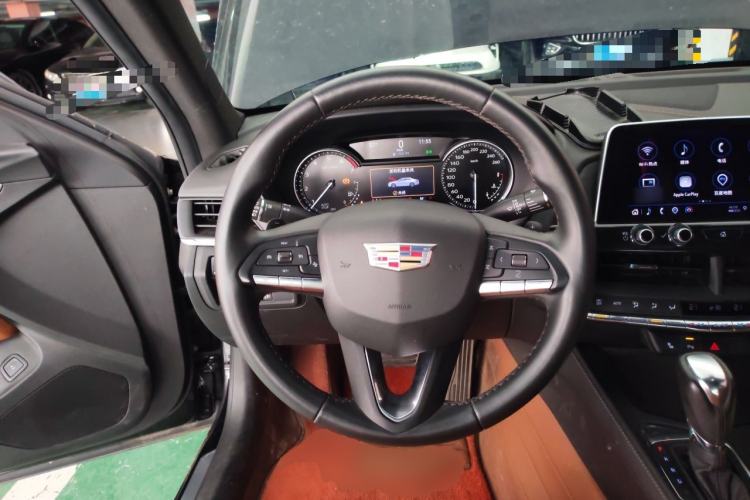 Used Cadillac CT4 2022 28T Luxury Edition Steering Wheel