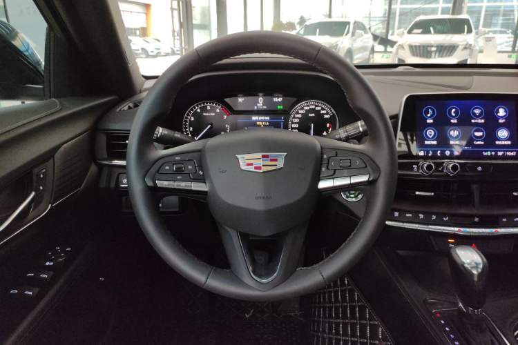 Used Cadillac CT4 2022 28T Fashion Edition Steering Wheel