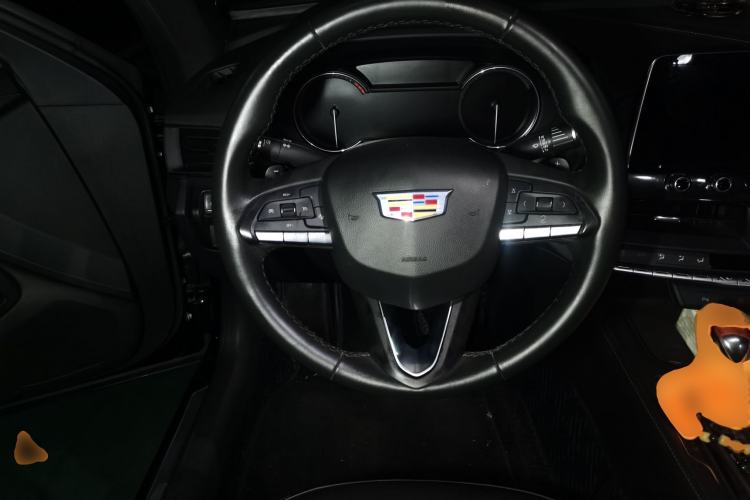 Used Cadillac CT4 2022 28T Fashion Edition Steering Wheel