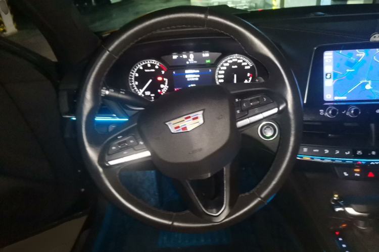 Used Cadillac CT4 2022 28T Luxury Edition Steering Wheel