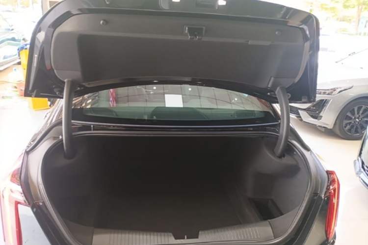 Used Cadillac CT4 2022 28T Luxury Edition Trunk