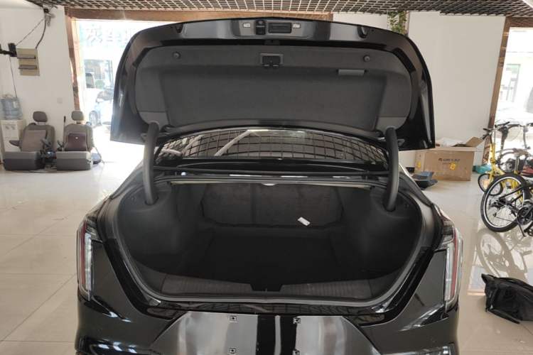 Used Cadillac CT4 2022 28T Fashion Edition Trunk