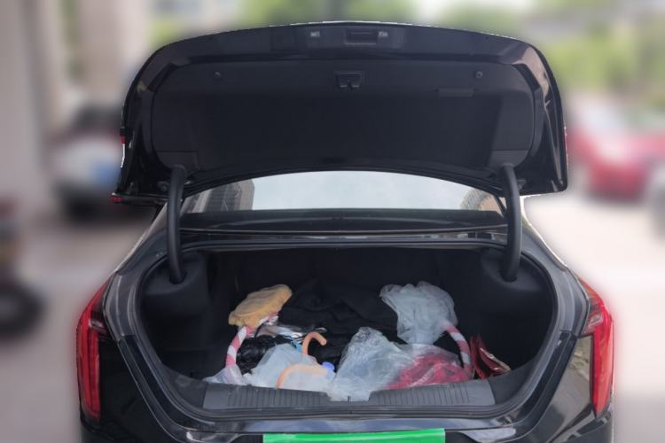 Used Cadillac CT4 2022 28T Luxury Edition Trunk