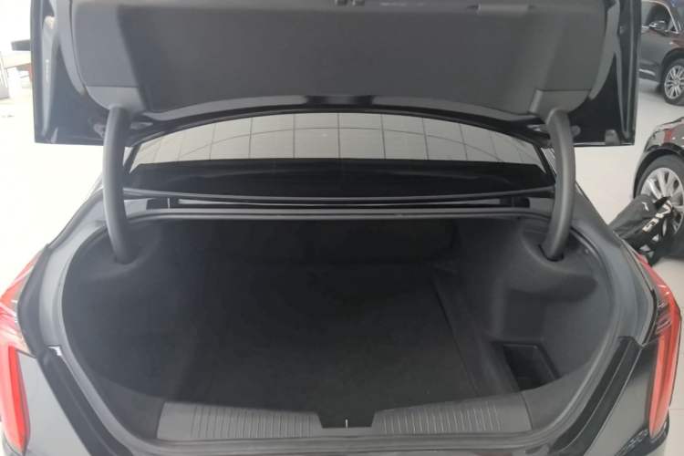 Used Cadillac CT4 2022 28T Luxury Edition Trunk