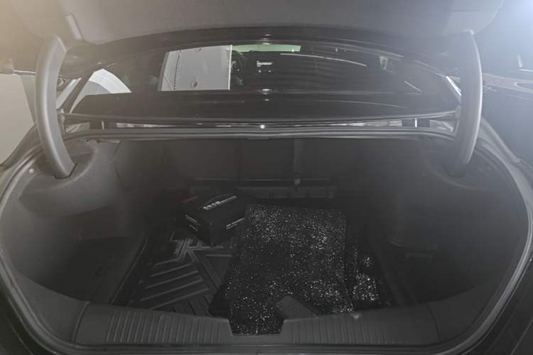 Used Cadillac CT4 2022 28T Luxury Edition Trunk