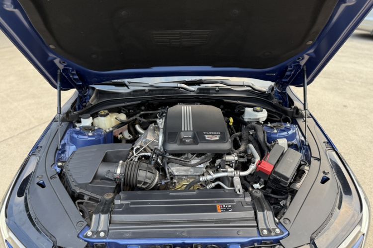 Used Cadillac CT4 2022 28T Fashion Edition Engine Bay