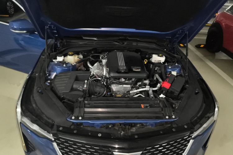 Used Cadillac CT4 2022 28T Luxury Edition Engine Bay