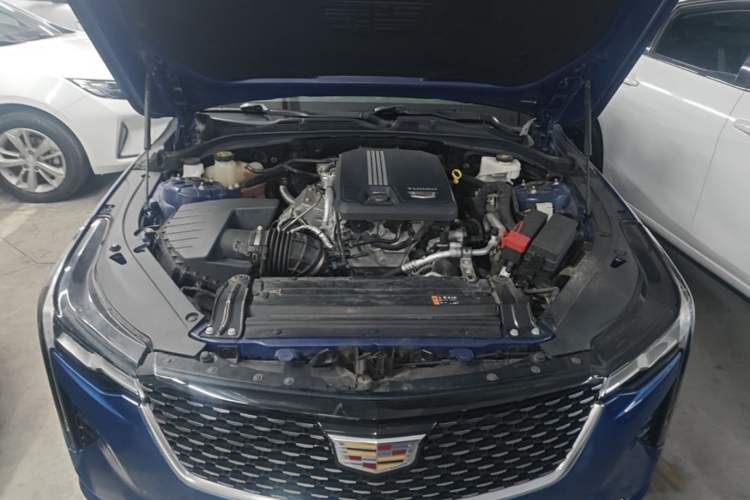 Used Cadillac CT4 2022 28T Luxury Edition Engine Bay
