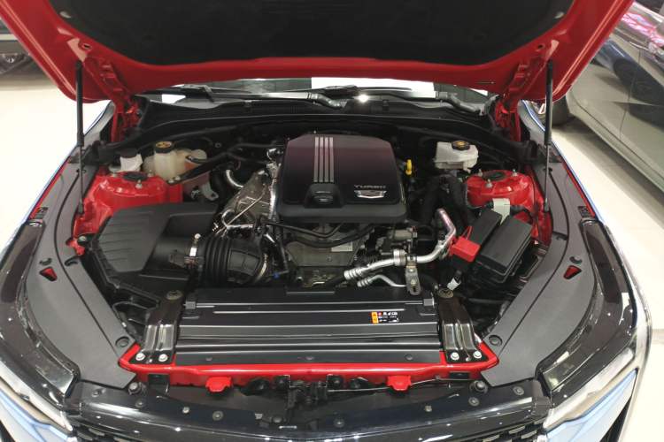 Used Cadillac CT4 2022 28T Luxury Edition Engine Bay