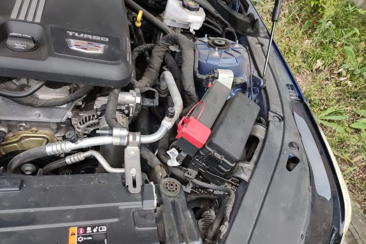Used Cadillac CT4 2022 28T Fashion Edition Engine Bay Left